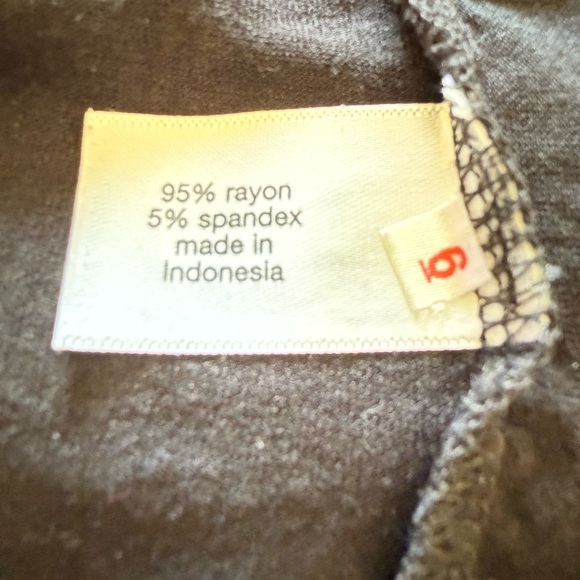 NWOT Lane Bryant Black Tank with Tiny Gold Studs, Ruching, & Draped Neck  22/24 - Picture 4 of 7